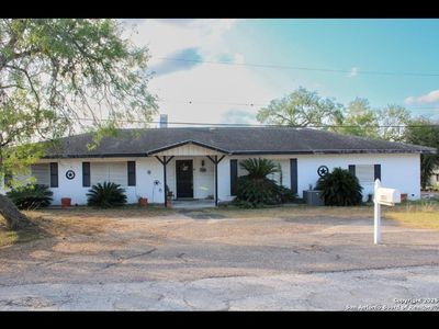 102 Holman Rd
