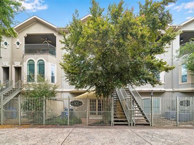 112 Detering St