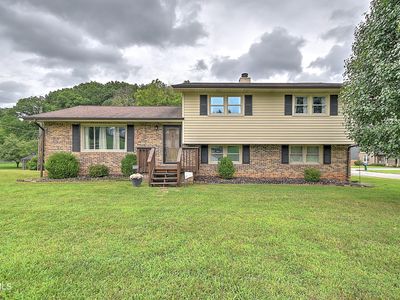 2000 Pinebrook Dr