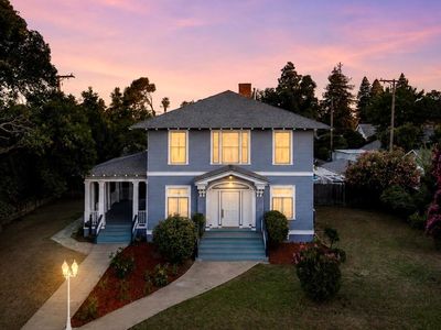 401 W Grove Avenue
