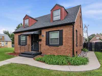 4530 N 42nd STREET
