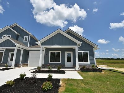 160 Willowbrook Dr