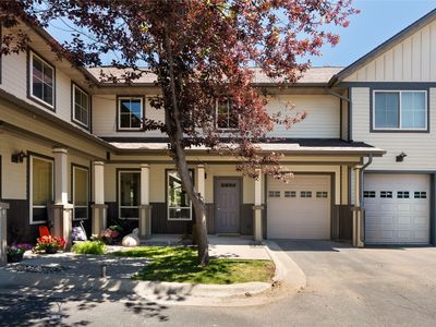 2950 Warbler Way APT C