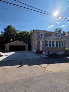 25 Lakeland Ave