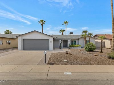 911 W LOUGHLIN Drive