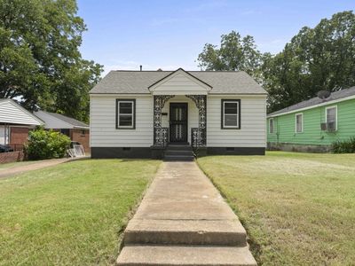 1355 Doris Ave