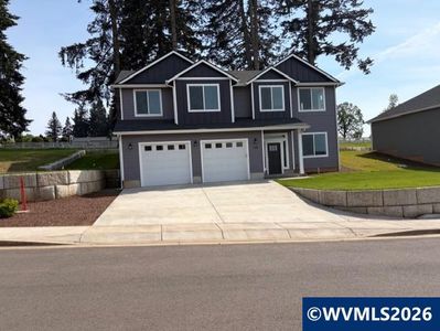 709 NW George Ct