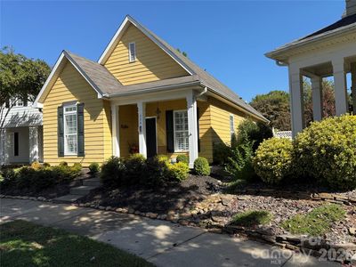 334 Center Dr