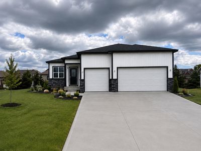 4986 Chalet Ct