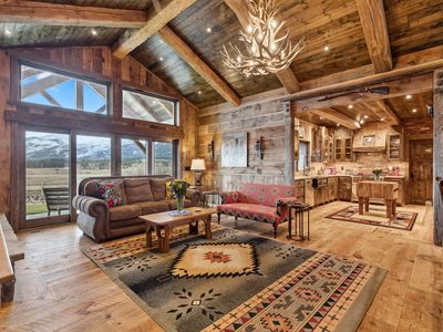 250 Crested Butte Way