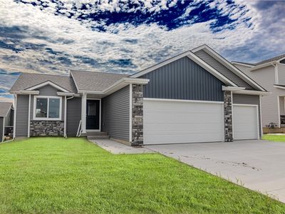 555 NW Prairie Rose Ln