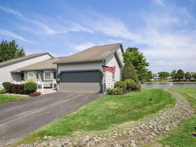 Property at 189 Summerhaven Dr S, East Syracuse, NY