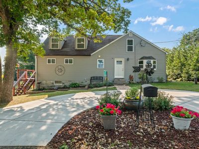 W302S10120 Lakeview DRIVE