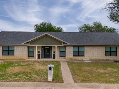 924 Vista Hermosa Dr