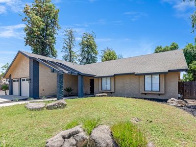 3701 W Sunnyside Avenue