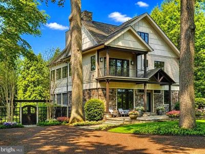 235 N Main St