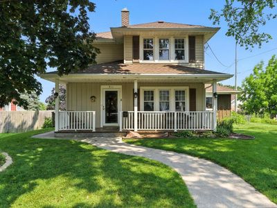 911 North 6th STREET