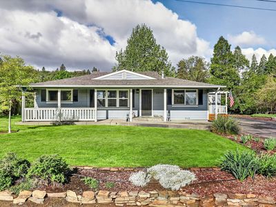 2076 Magnolia Ave