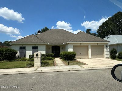 102 Leicester Ln