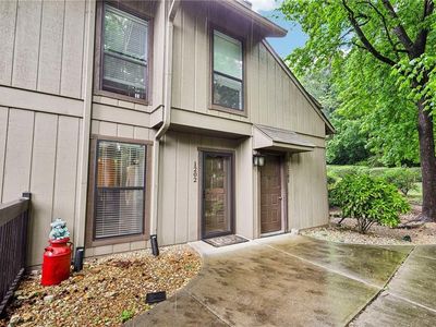 1202 Cumberland Ct SE