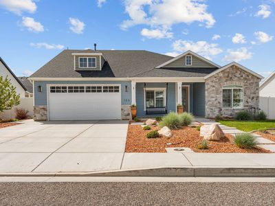 105 N Castle Dr