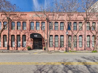 109 E Bay St APT 2D