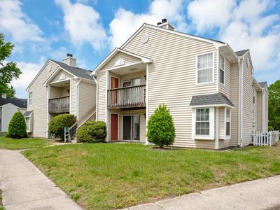 1718 Rock Bridge Mews APT B