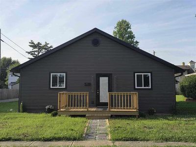 215 E Seminary St