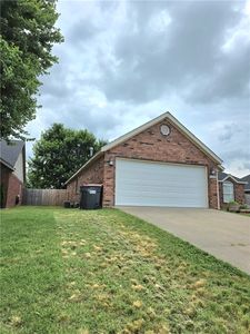 2573 Persimmon St