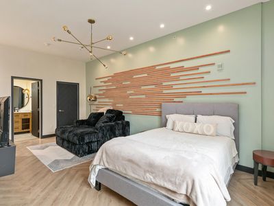 400 E Locust St Unit 102
