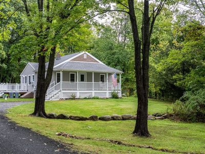 Property at 192 Vining Hill Rd, Southwick, MA