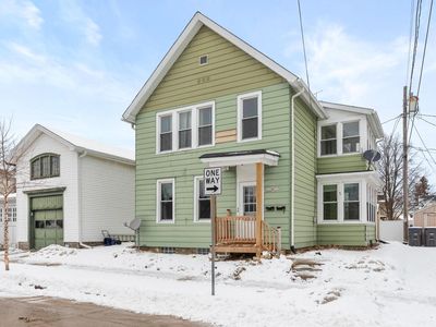 520 Washington COURT