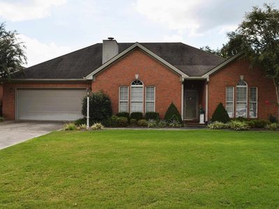 207 Woodfield Ct