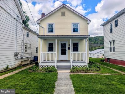 313 E Penn St