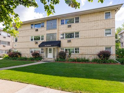 342 Beach Ave APT 2B