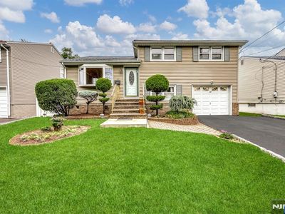 Property at 37 Cedar Dr, Rochelle Park, NJ