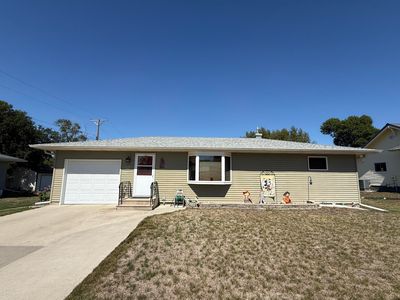306 2nd St