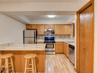 1703 W Olive St APT 12