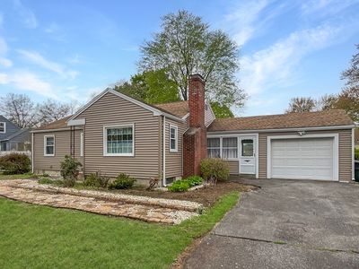 Property at 854 Grayson Dr, Springfield, MA