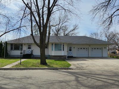 101 Elm Grove Ln