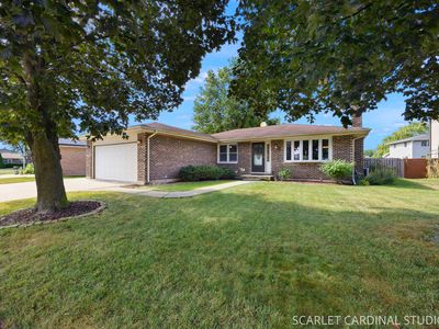 970 Dearborn Cir