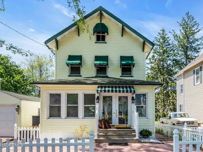 31 Vought Avenue