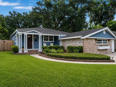 1819 LAKE SUE DRIVE