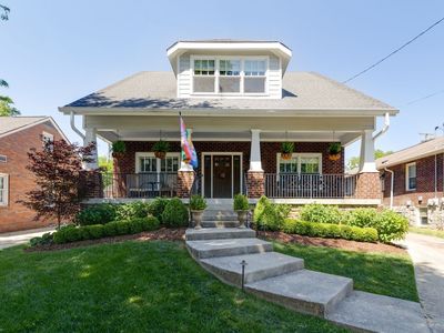 2500C W Linden Ave