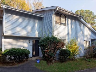 Property at 8569 Creekwood Way, Jonesboro, GA