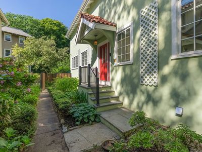 4 Gracewood Park