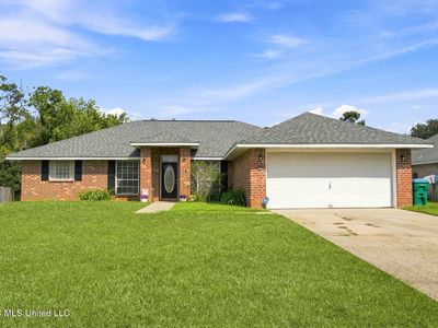 13071 Windcrest Ln