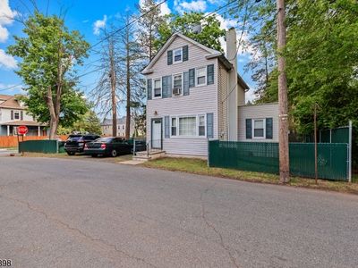Property at 632 Millers Ln, Rahway, NJ