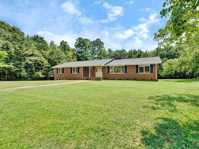 22 Jackson Dr