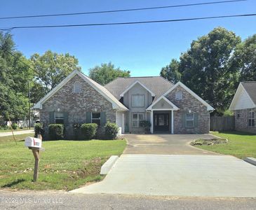 9822 Ana Hulu St